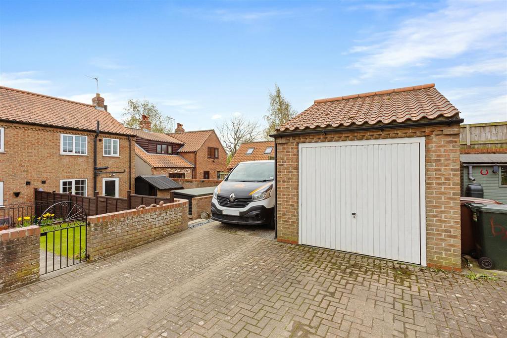8 High St, Rillington-12[1].jpg