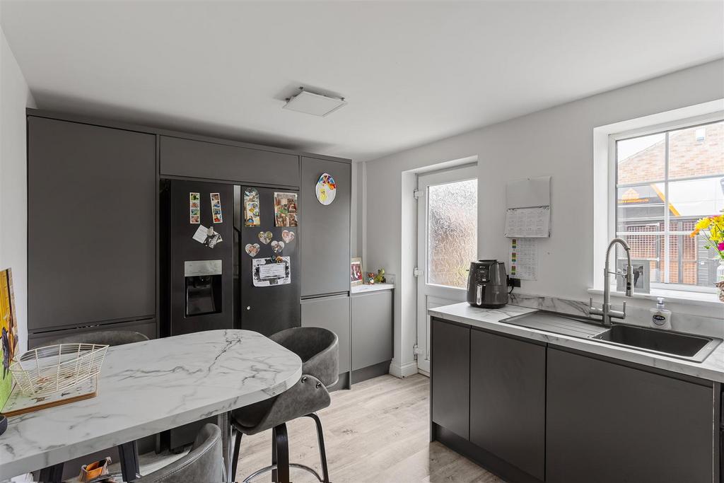 8 High St, Rillington-06[1].jpg