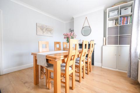 21 Hearns Road, Orpington, BR5 3NF