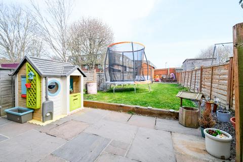 21 Hearns Road, Orpington, BR5 3NF