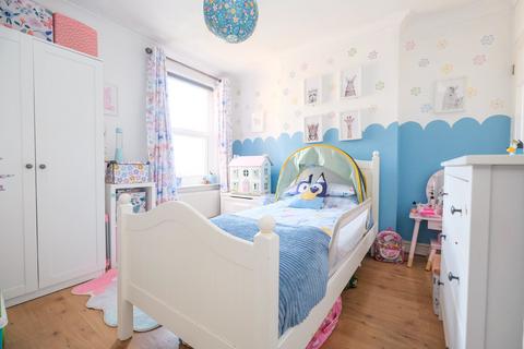 21 Hearns Road, Orpington, BR5 3NF