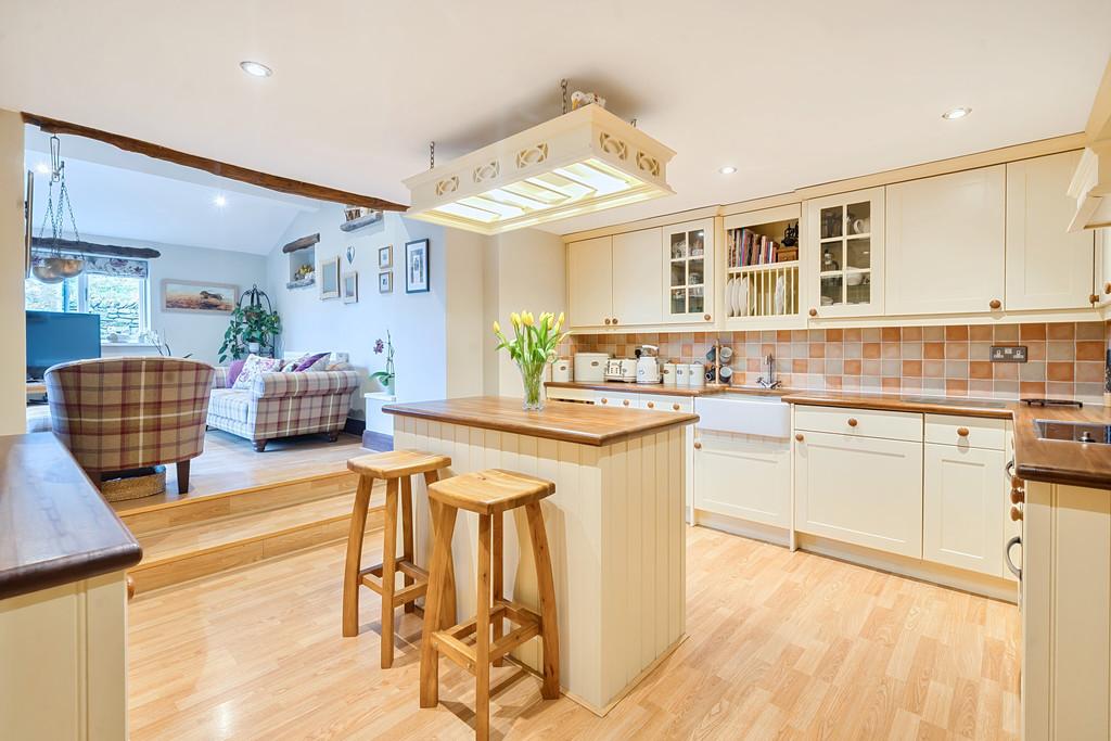 Breakfast Kitchen to Garden Room