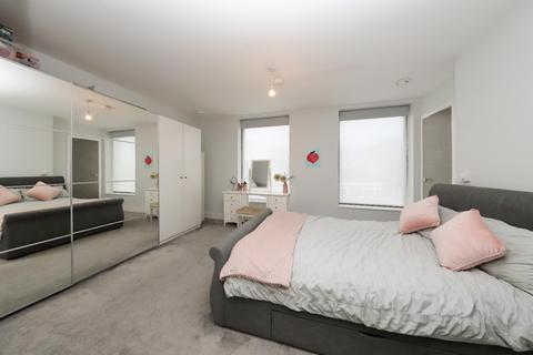 1 bedroom flat for sale, Trinity Court, Pinner HA5