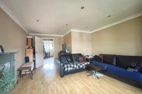 9 Vicarage Close, Weston-super-mare, BS22 7PA