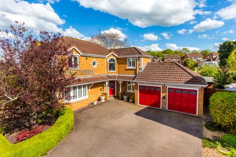 1 Ballantyne Road, Rushden, NN10 9FJ