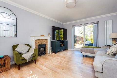 1 Ballantyne Road, Rushden, NN10 9FJ