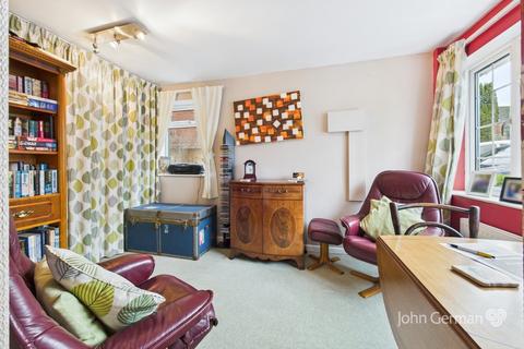 11 Hazel Close, Uttoxeter, ST14 8UT