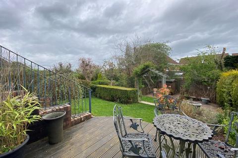 11 Hazel Close, Uttoxeter, ST14 8UT
