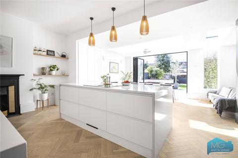 43 Woodberry Avenue, London, N21 3LE