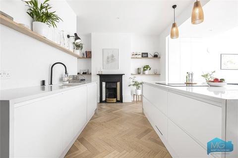 43 Woodberry Avenue, London, N21 3LE