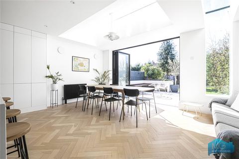 43 Woodberry Avenue, London, N21 3LE