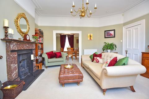 undefined, West End Avenue, Harrogate, HG2
