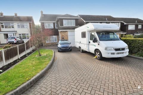 4 bedroom detached house for sale, Daws Heath Road, Benfleet