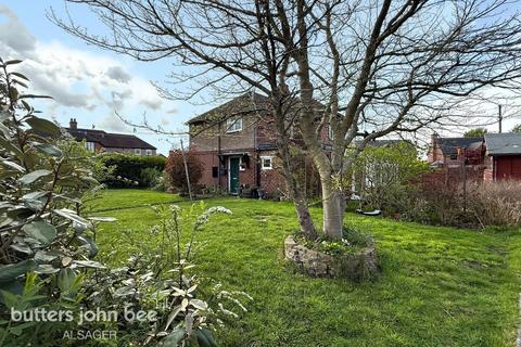 3 bedroom semi-detached house for sale, Lawton Heath Road, Church Lawton
