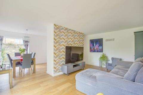 11 Linfields, Amersham, HP7 9QH