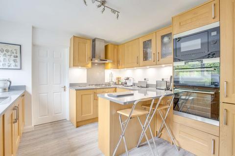 11 Linfields, Amersham, HP7 9QH