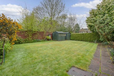 11 Linfields, Amersham, HP7 9QH
