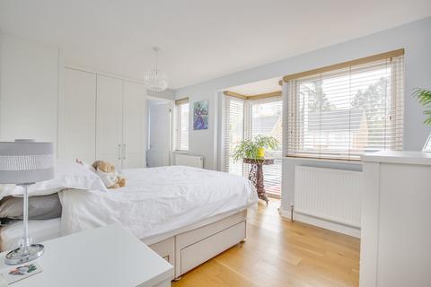 11 Linfields, Amersham, HP7 9QH