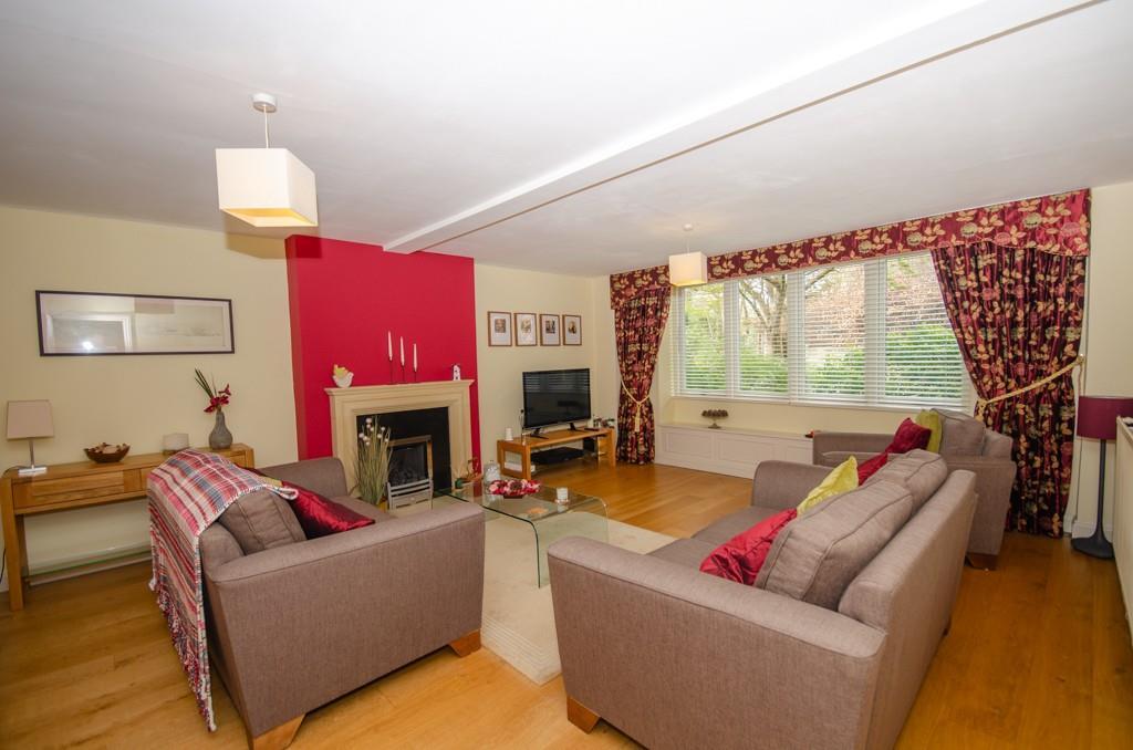 Sitting room.jpg