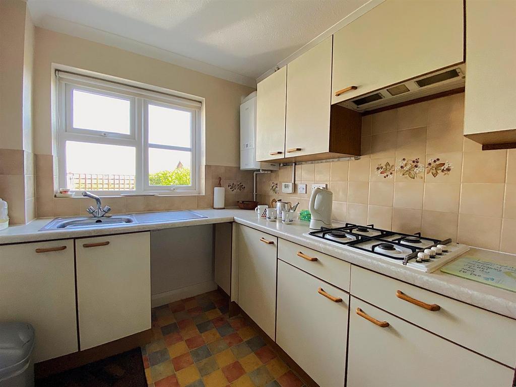 77 Rotherfield Ave - Kitchen2.jpg
