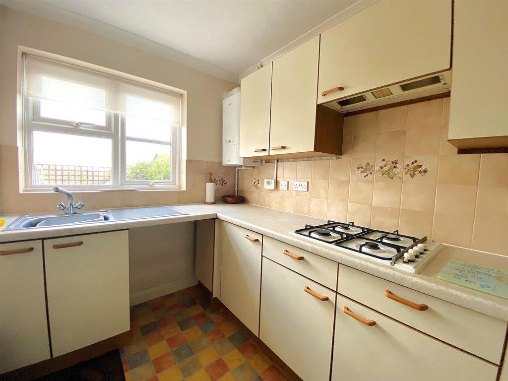 77 Rotherfield Ave - Kitchen1.jpg