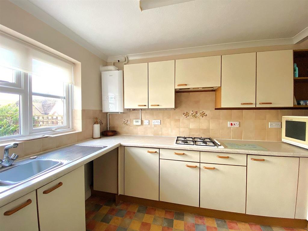 77 Rotherfield Ave - Kitchen2.jpg