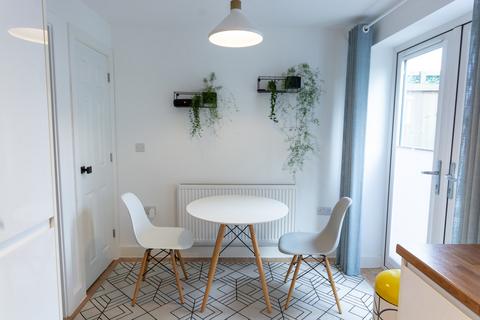 3 bedroom terraced house for sale, Regent Street, NOTTINGHAM NG10