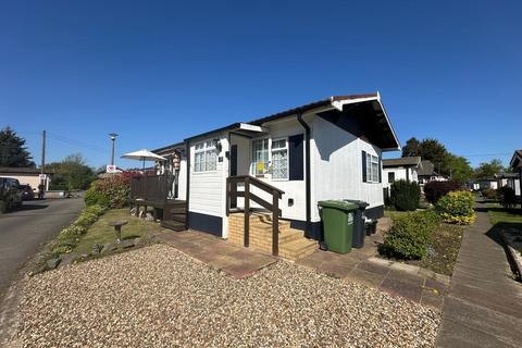 2 bedroom mobile home for sale, Fowley Mead Park , Longcroft Drive
