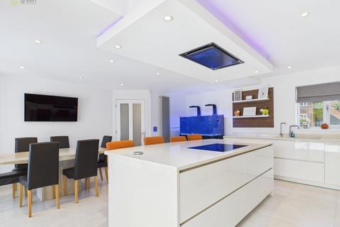 3 Blacksmith Drive, Sutton Coldfield, B75 5UL