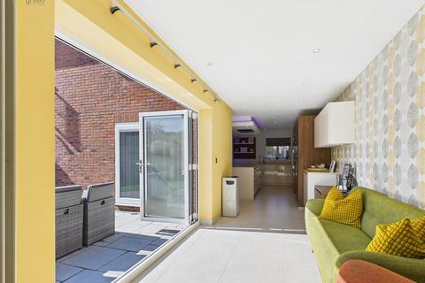 3 Blacksmith Drive, Sutton Coldfield, B75 5UL