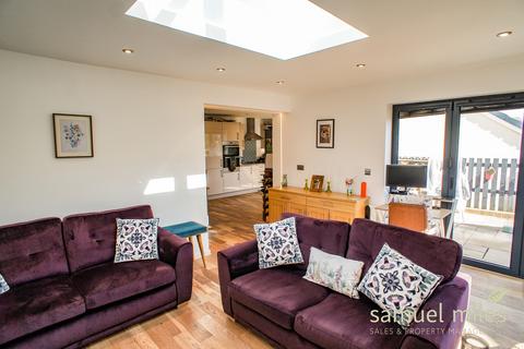 17 Evening Star, Royal Wootton Bassett, Swindon, SN4 8FR