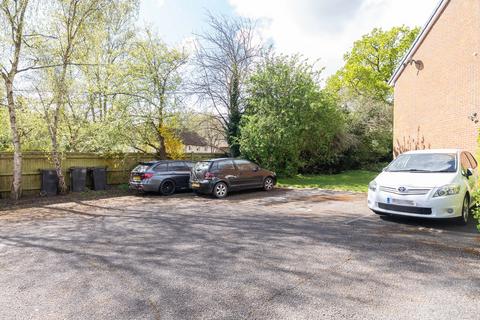 Studio for sale, Markham Road, Capel