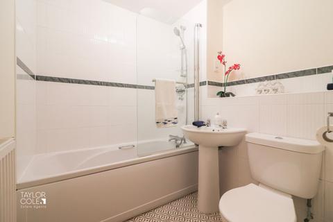 8 Birchfield Close, Tamworth, B77 1GY