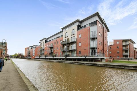 2 bedroom apartment to rent, Shot Tower Close, Chester CH1