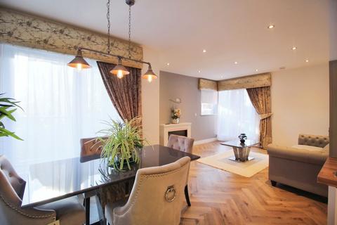 2 bedroom apartment to rent, Shot Tower Close, Chester CH1