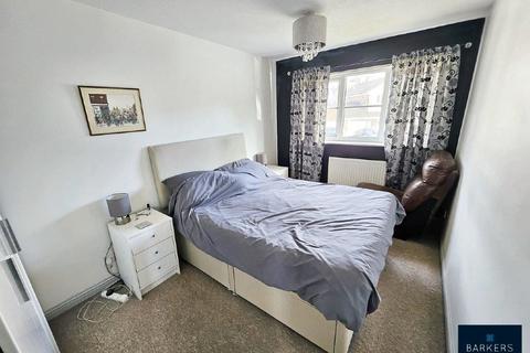 3 Greenfields, Heckmondwike, WF16 9HG