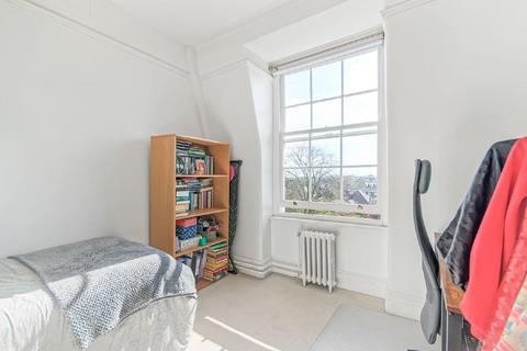 2 bedroom penthouse for sale, Shoot Up Hill, Mapesbury