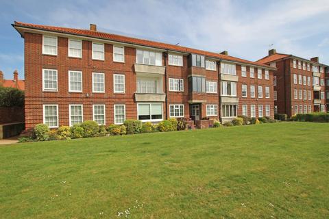 4 bedroom flat for sale, Staveley Road, Eastbourne, BN20 7JZ