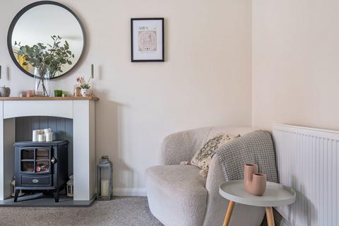 12 Asquith Avenue, Melksham, SN12 7GY