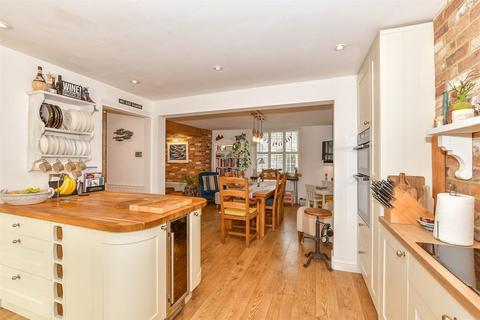 3 bedroom semi-detached house for sale, Seabrook Road, Hythe CT21