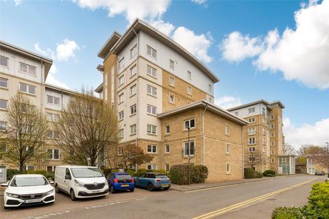 10/4 Pilrig Heights, Edinburgh, EH6 5BB