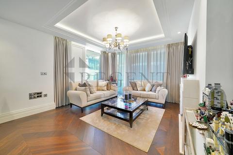 undefined, Wren House, 190 Strand, WC2R