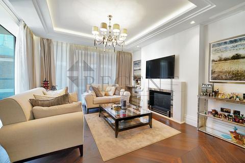 undefined, Wren House, 190 Strand, WC2R