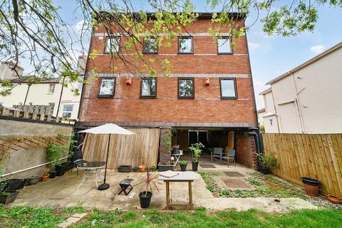 2 bedroom apartment for sale, North Road, Bristol BS6