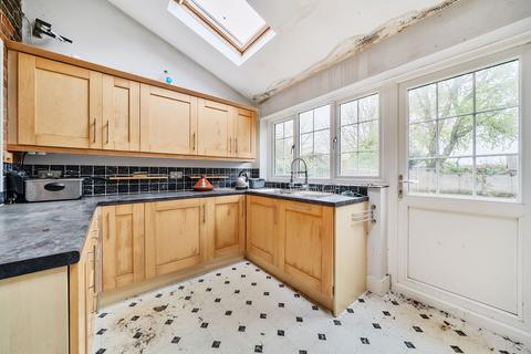 2 bedroom terraced house for sale, Maidstone Road, Nettlestead, ME18