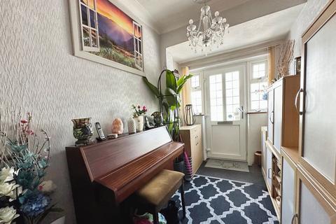 4 bedroom semi-detached house for sale, Lovatt Close, Edgware, HA8