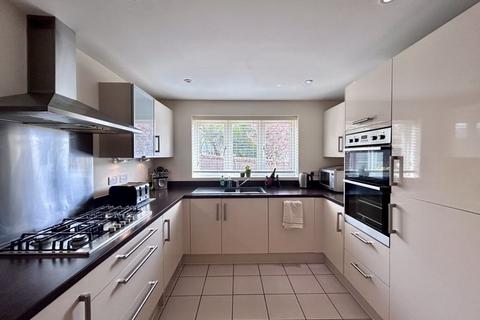 undefined, Coed Y Brenin, Llantilio Pertholey