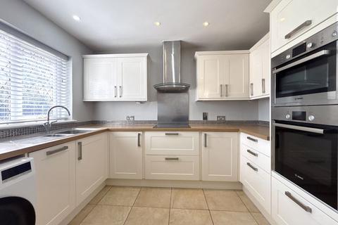 4 bedroom detached house for sale, Beeches Road, Farnham Common