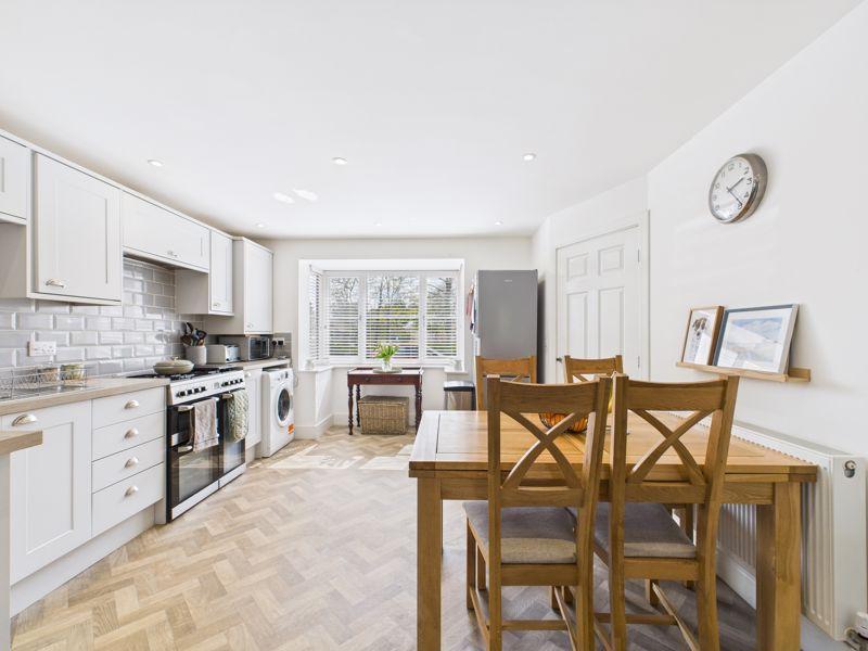 Dining kitchen