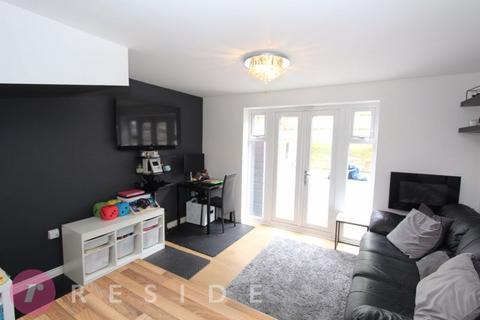10 Avoncliffe Close, Rochdale, OL11 2LU